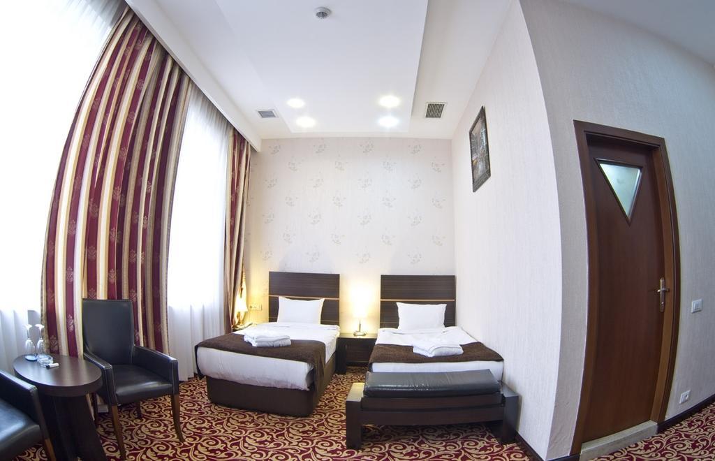 Ambassador Hotel Bakoe Kamer foto
